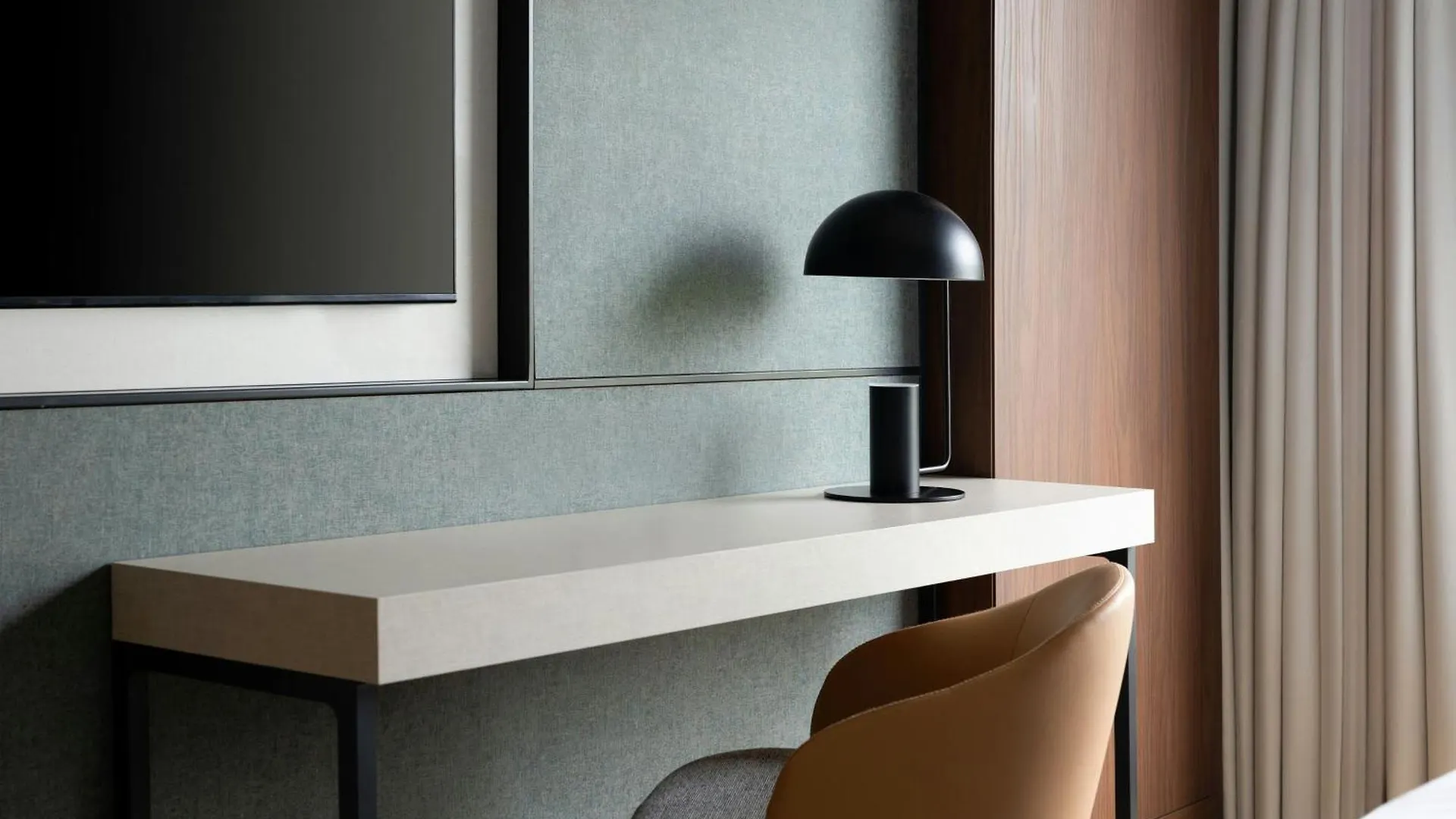 Milan Marriott Hotel 4*,  Italy
