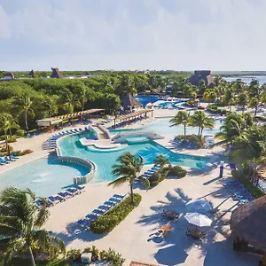 ***** Resort Bluebay Grand Esmeralda Meksika