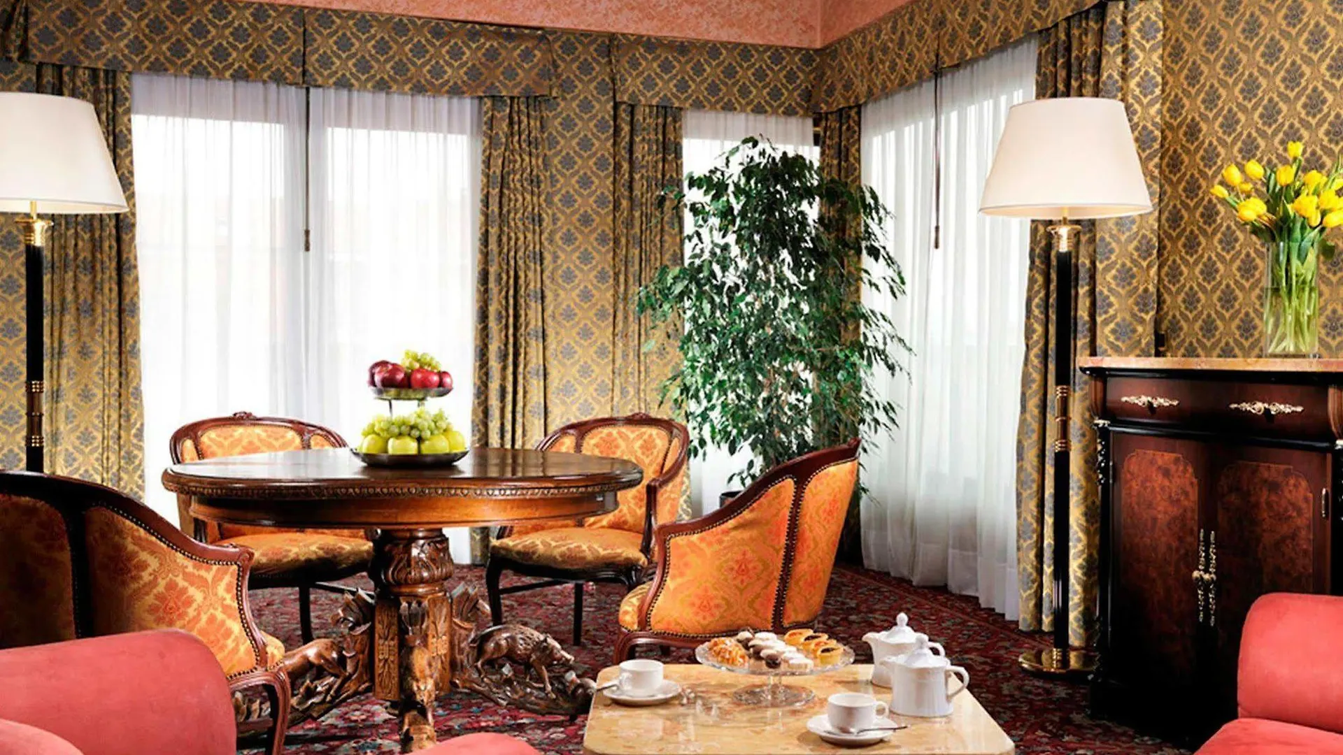 Milan Marriott Hotel 4*,